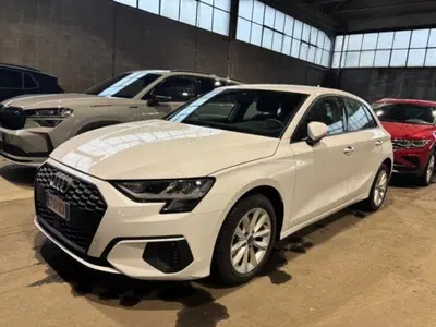 Audi A3 Sportback 30 TDI S tronic Business del 2024 usata a Bologna