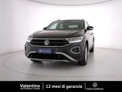 Volkswagen T-Roc 1.5 tsi Life del 2023 usata a Roma
