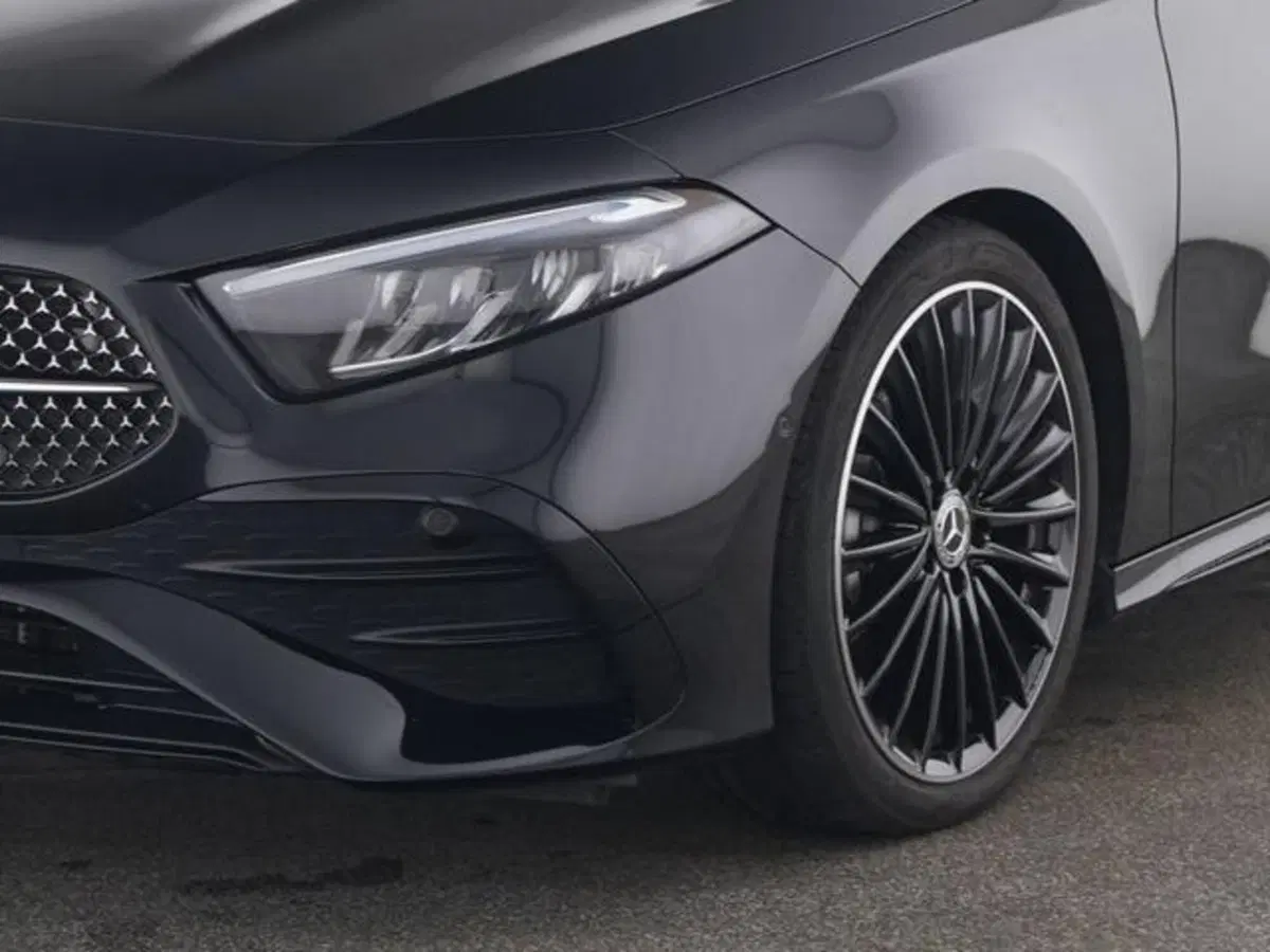 Mercedes-Benz Classe A Sedan usata a Milano (4)