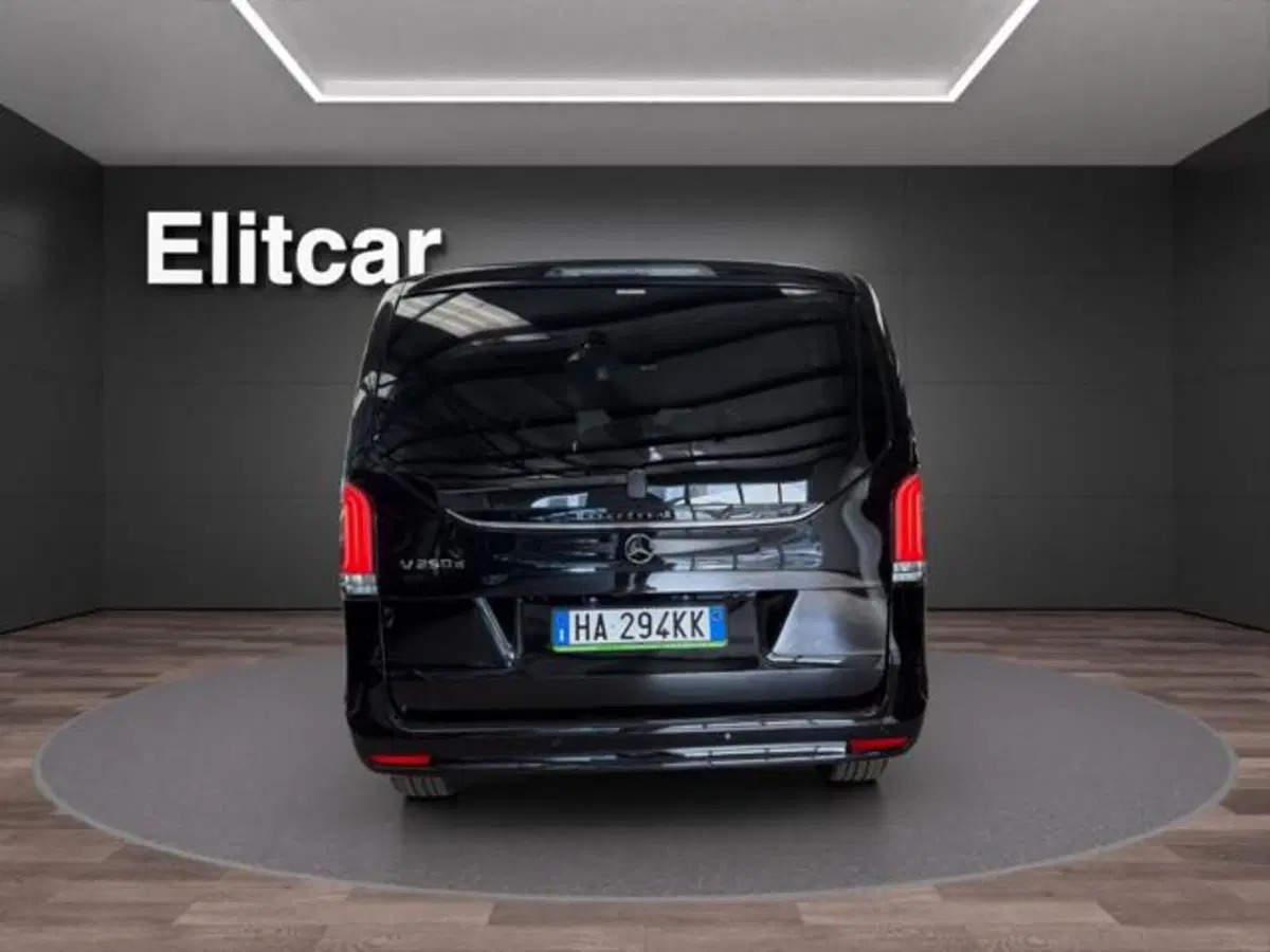 Mercedes-Benz Classe V usata a Milano (5)