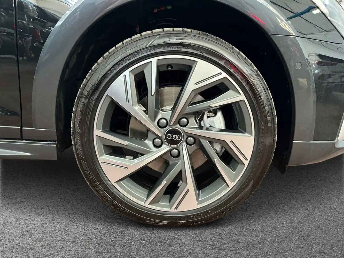 Audi A3 allstreet nuova a Bari (6)
