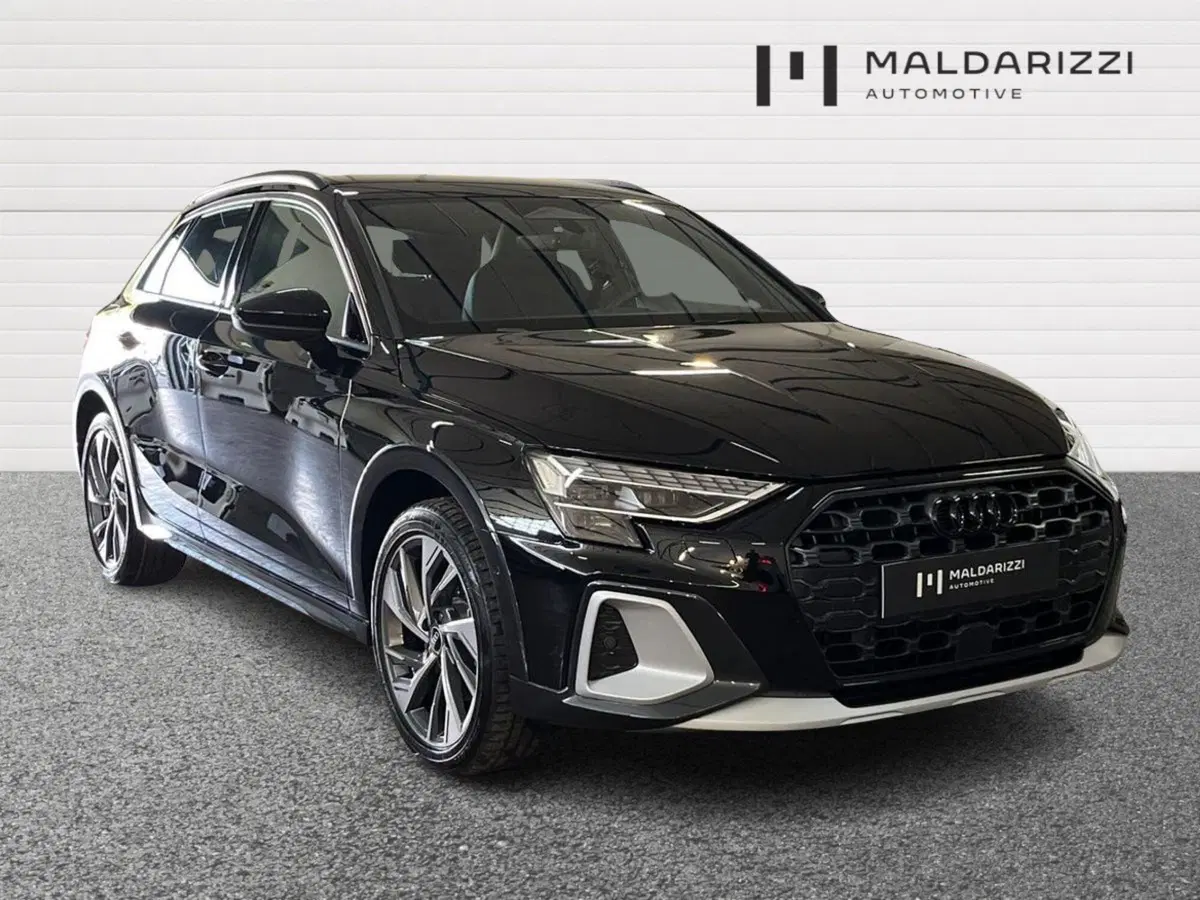 Audi A3 allstreet nuova a Bari