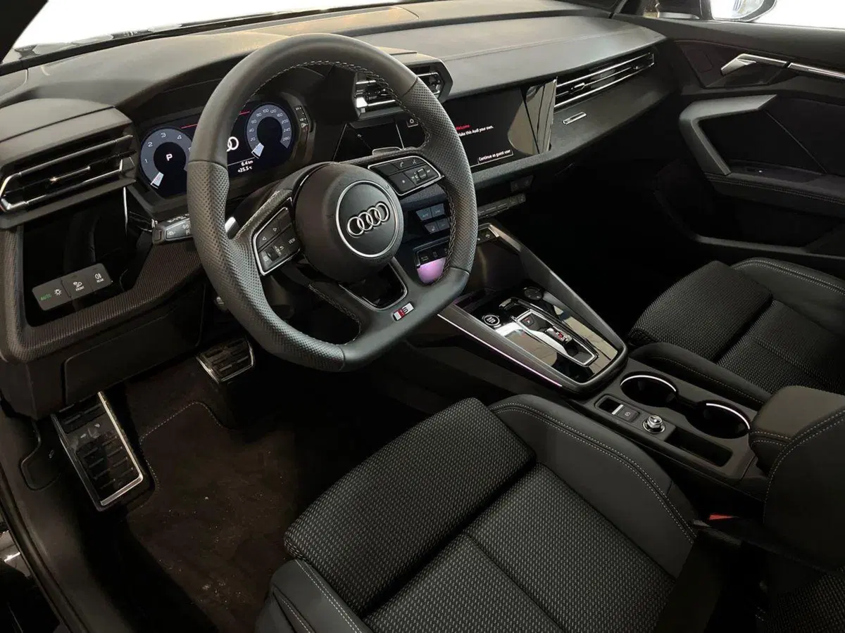 Audi A3 allstreet nuova a Bari (10)