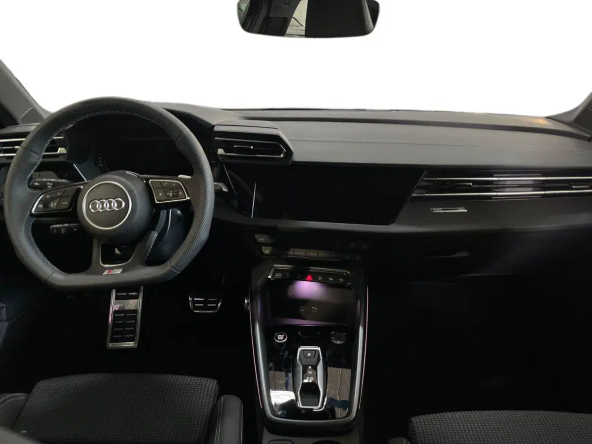 Audi A3 allstreet nuova a Bari (8)