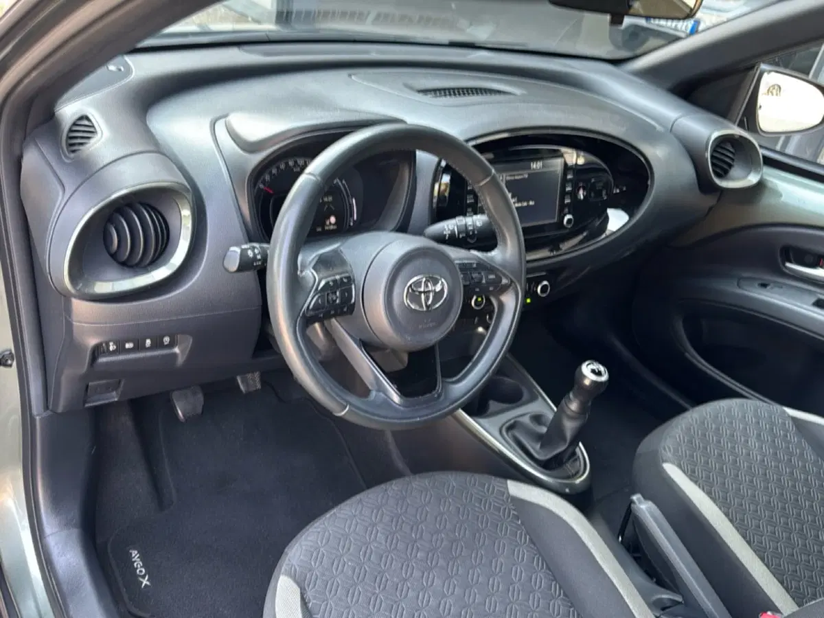 Toyota Aygo X usata a Ferrara (10)