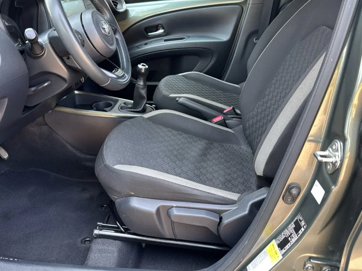 Toyota Aygo X usata a Ferrara (9)