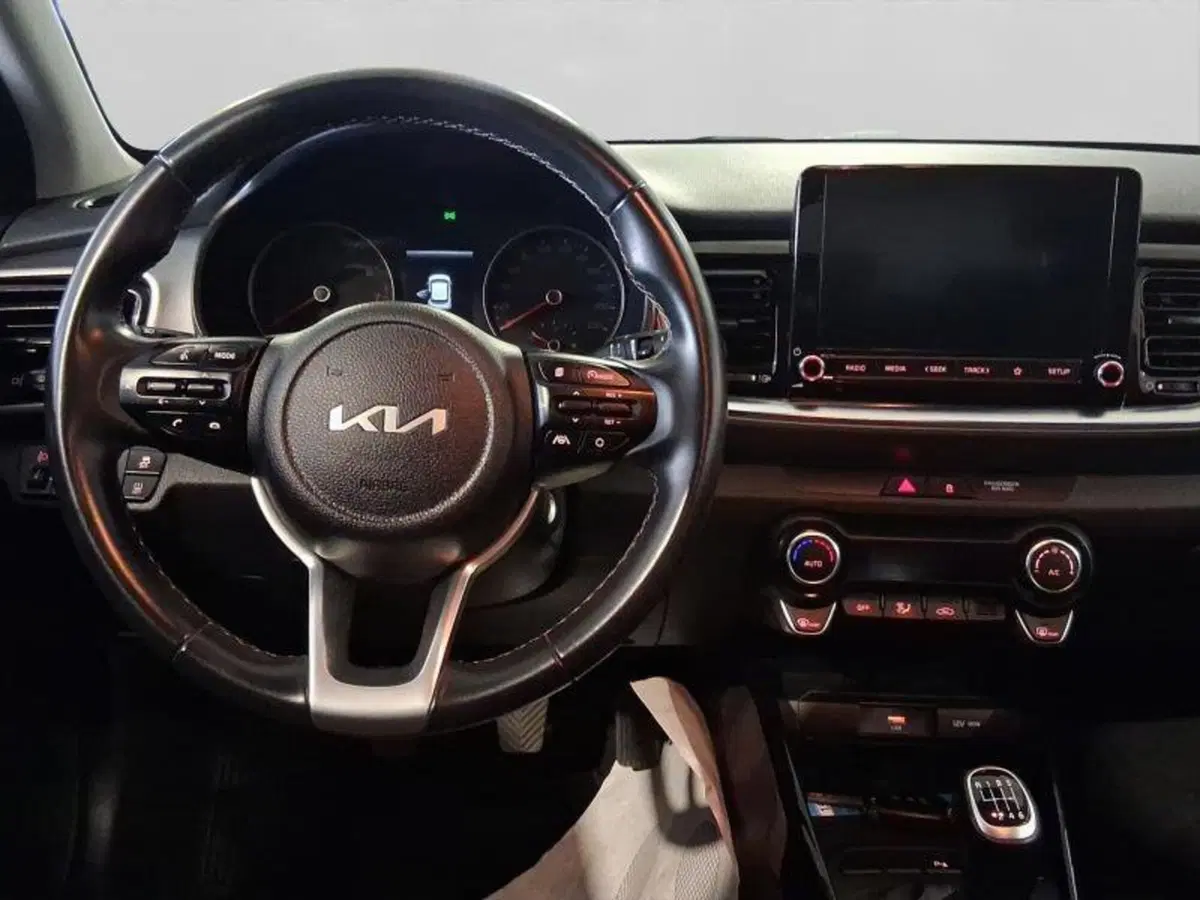 Kia Stonic usata a Genova (11)