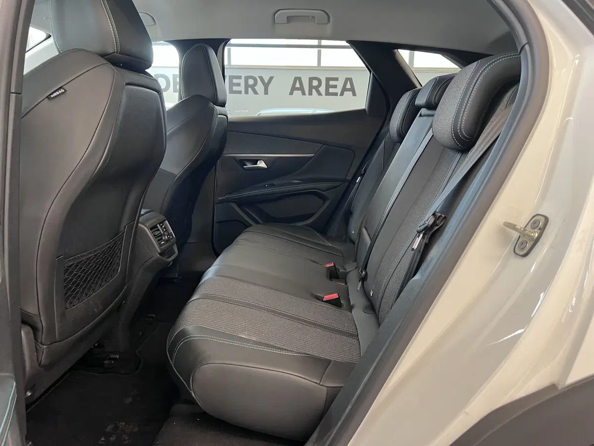 Peugeot 3008 usata a Bari (18)