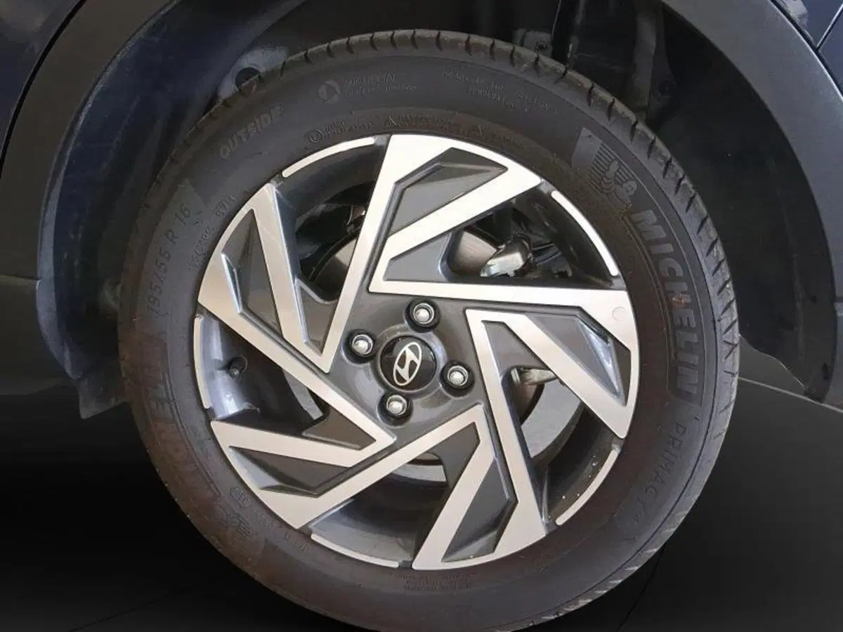 Hyundai Bayon usata a Genova (18)