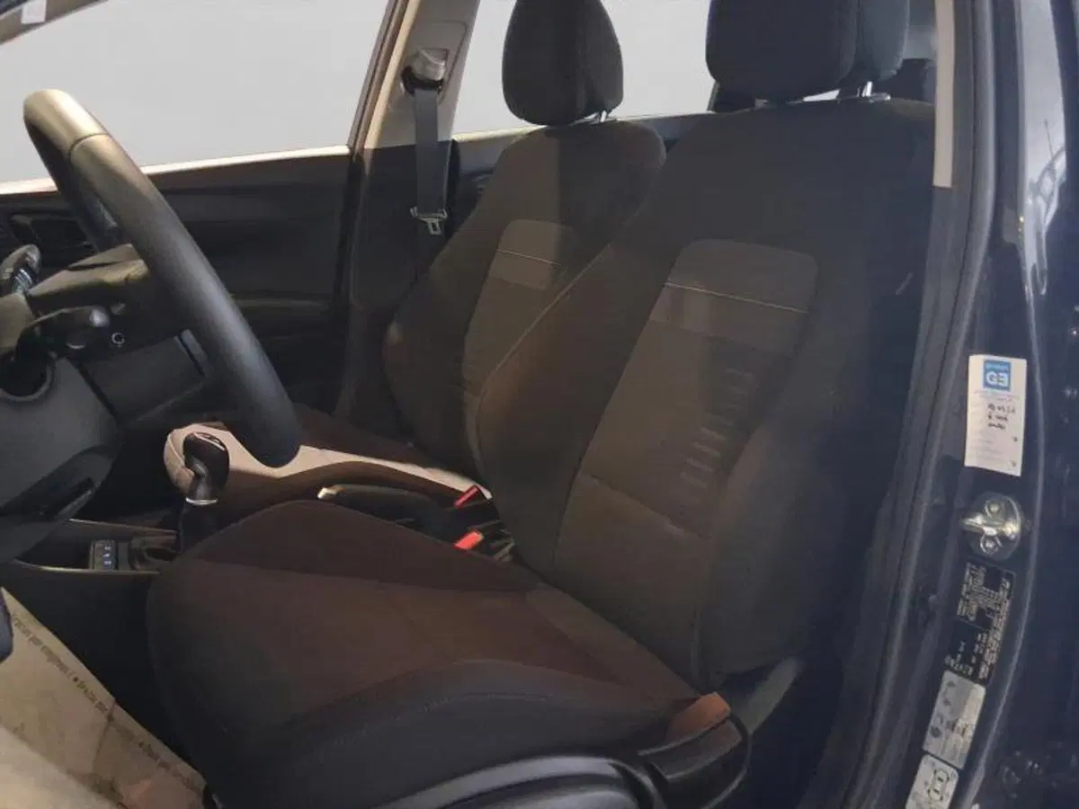 Hyundai Bayon usata a Genova (9)