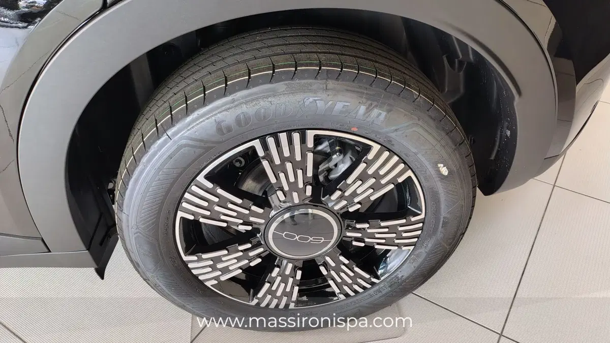 Fiat 600 nuova a Milano (8)