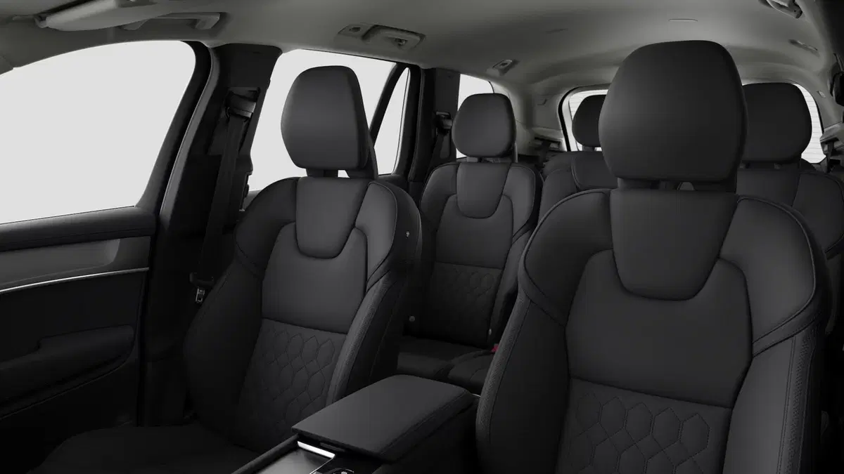 Volvo XC90 nuova a Como (8)