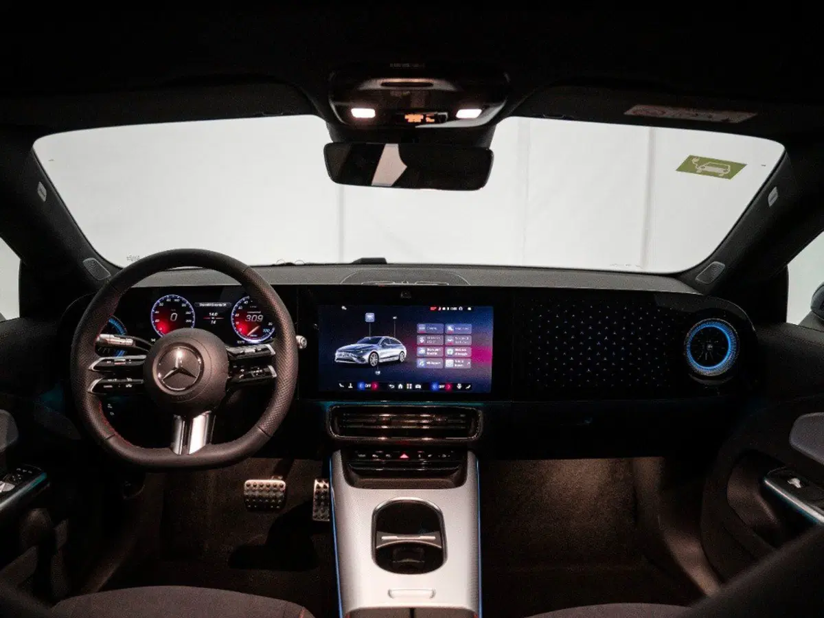 Mercedes-Benz CLA Shooting Brake nuova a Macerata (16)