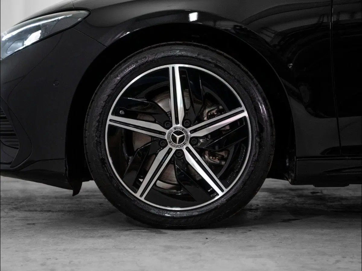 Mercedes-Benz CLA Shooting Brake nuova a Macerata (7)