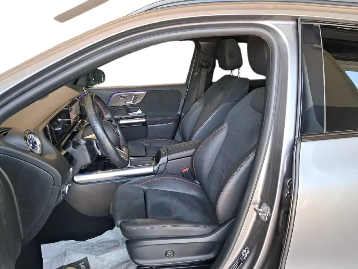 Mercedes-Benz GLA SUV usata a Salerno (12)