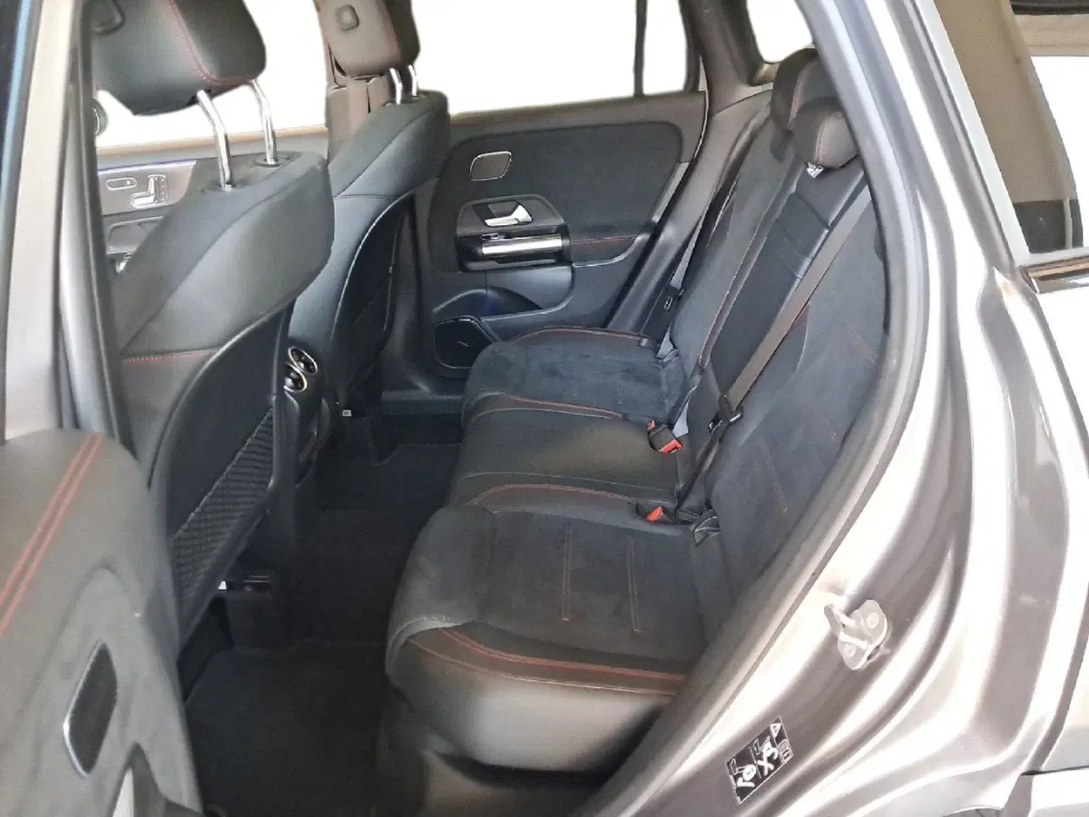 Mercedes-Benz GLA SUV usata a Salerno (13)