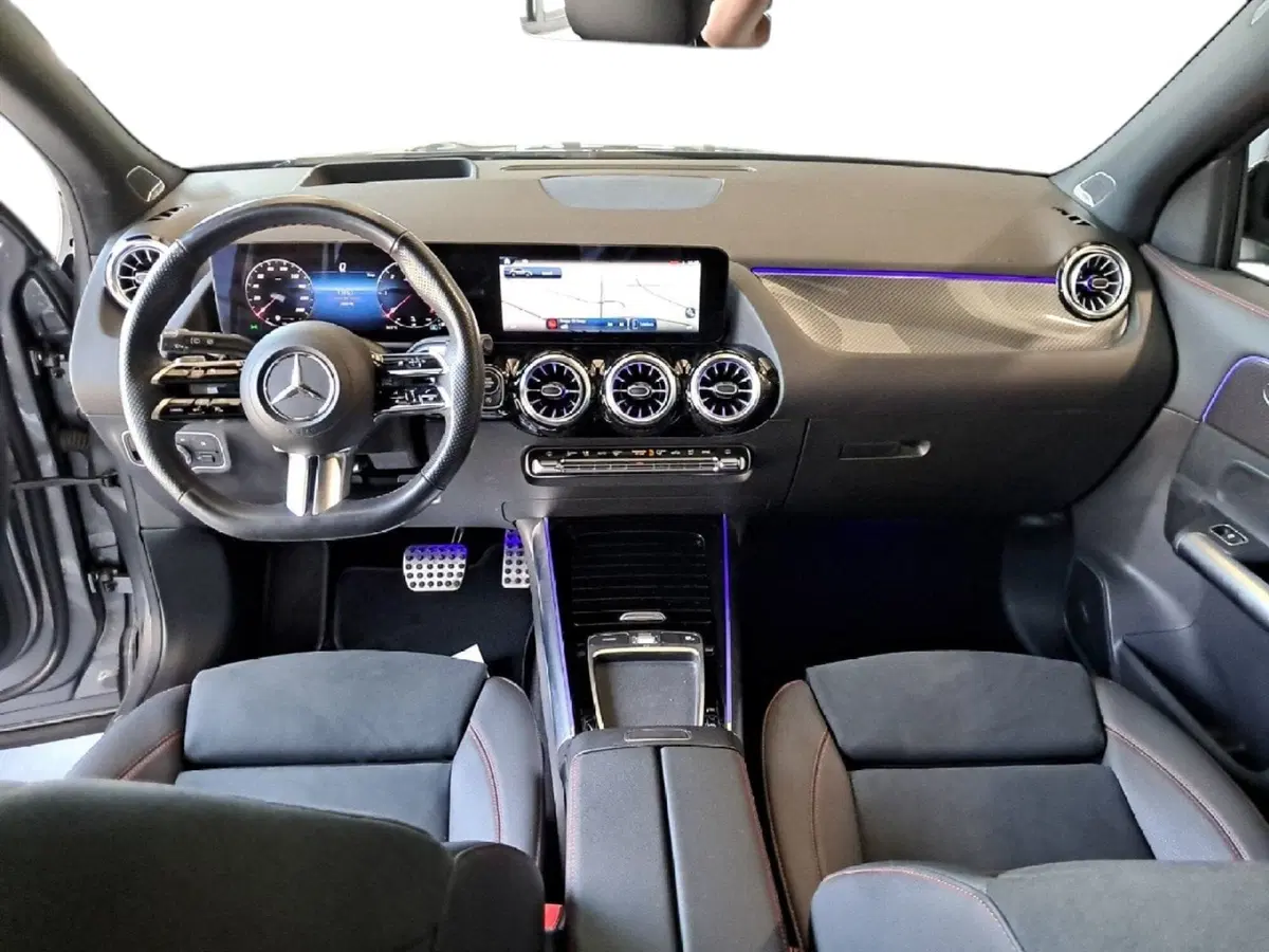 Mercedes-Benz GLA SUV usata a Salerno (14)