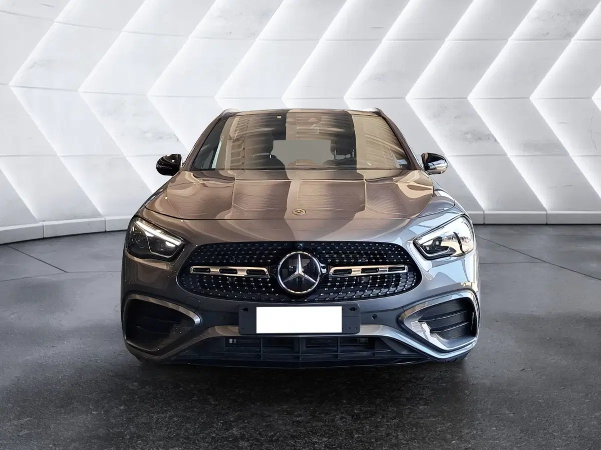 Mercedes-Benz GLA SUV usata a Salerno (2)