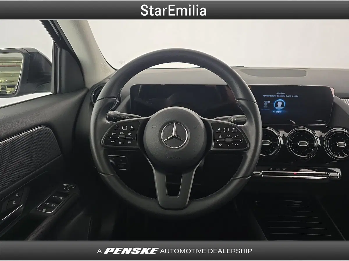 Mercedes-Benz GLA SUV usata a Bologna (19)