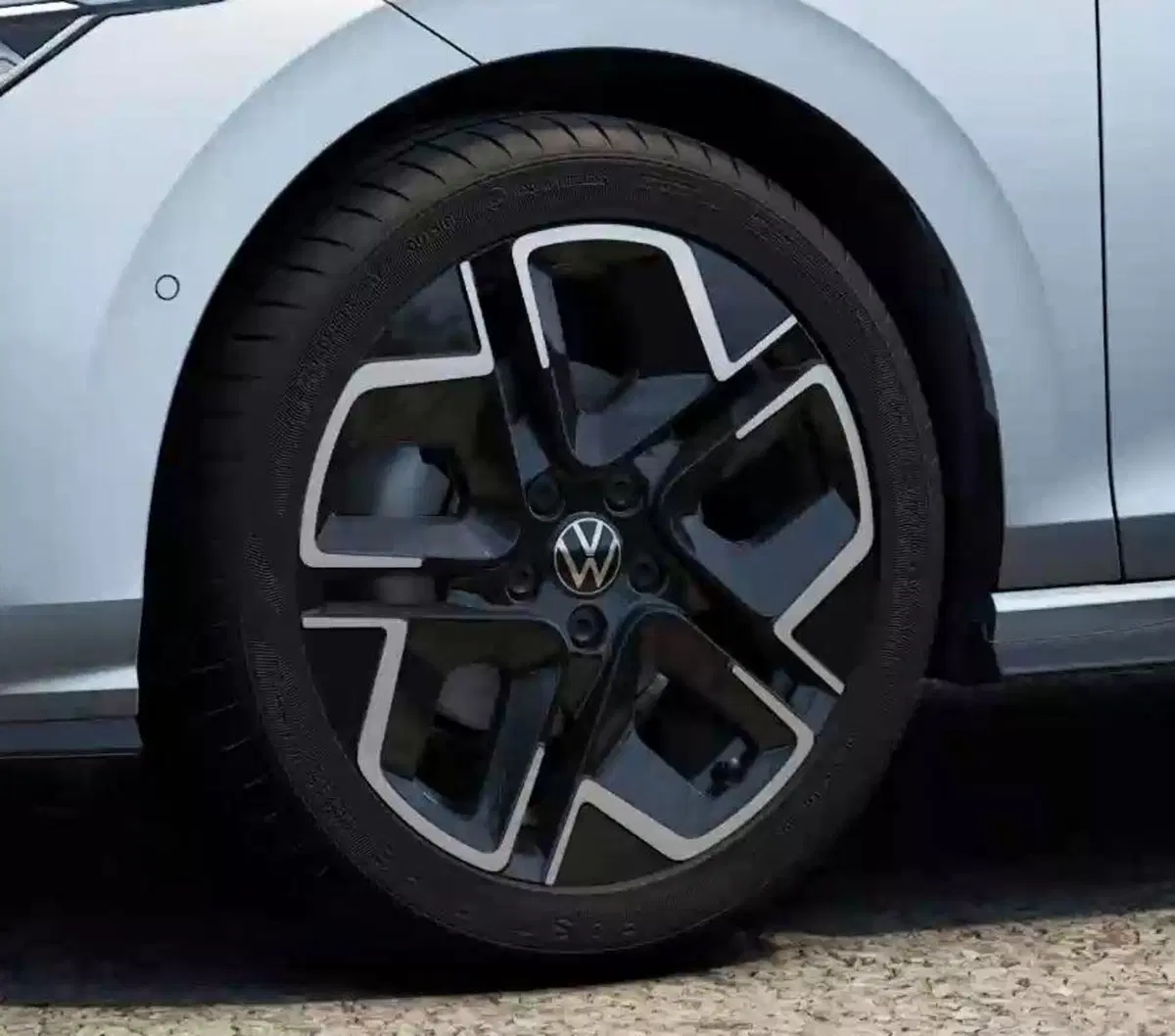 Volkswagen Golf nuova a Avellino (4)