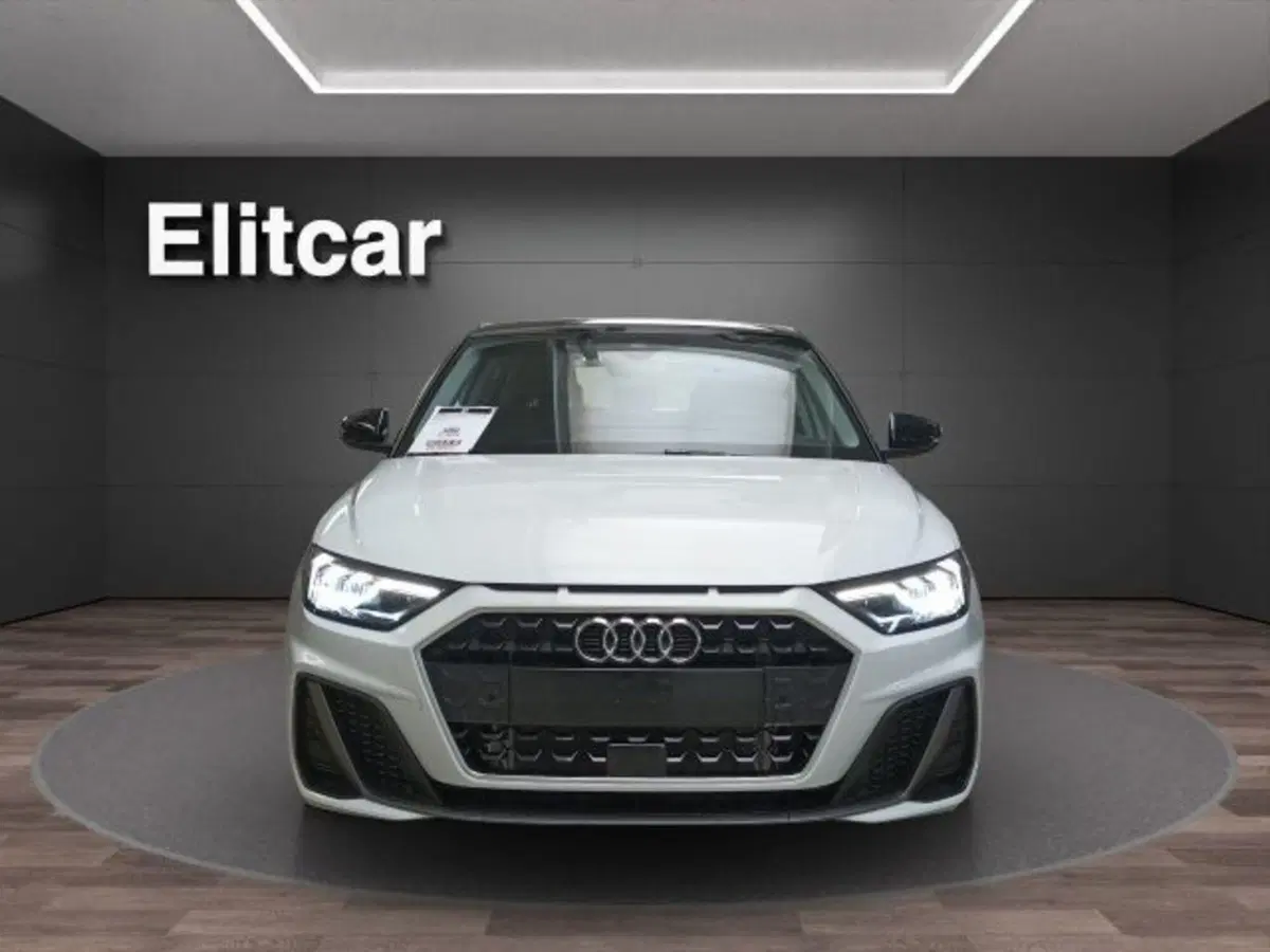 Audi A1 Sportback nuova a Novara (2)