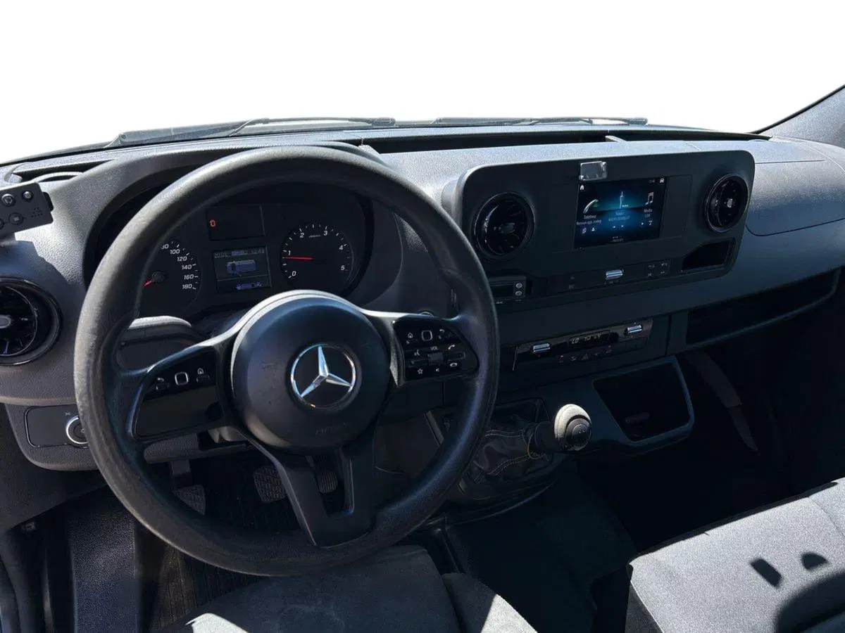 Mercedes-Benz Sprinter usata a Milano (11)