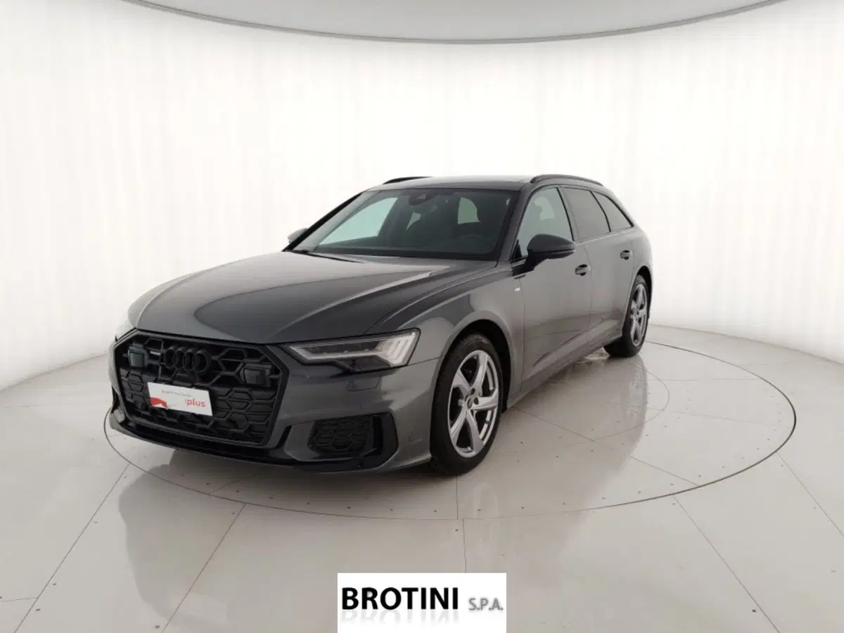 Audi A6 Avant nuova a Massa-Carrara