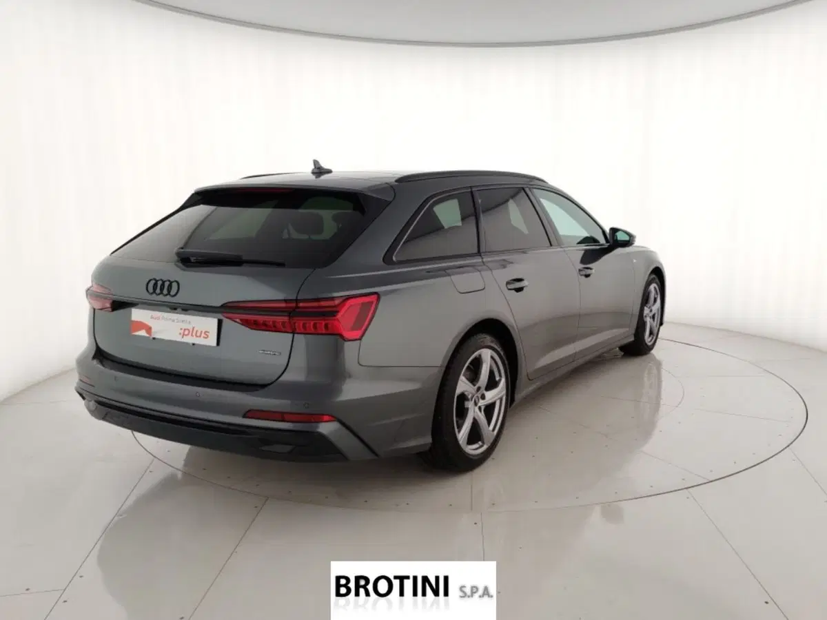 Audi A6 Avant nuova a Massa-Carrara (3)