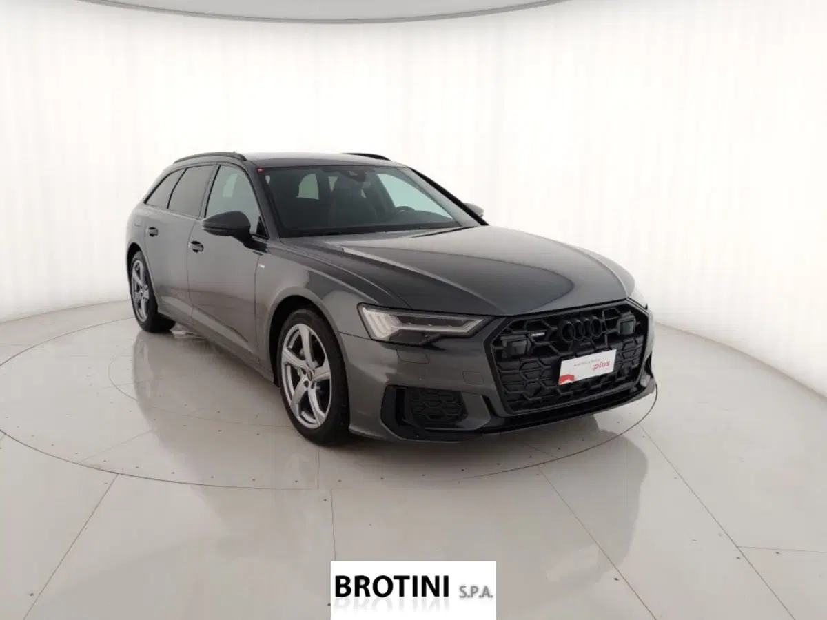 Audi A6 Avant nuova a Massa-Carrara (4)