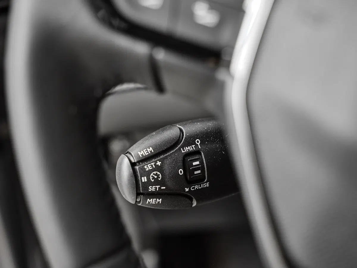 Peugeot 208 usata a Prato (11)
