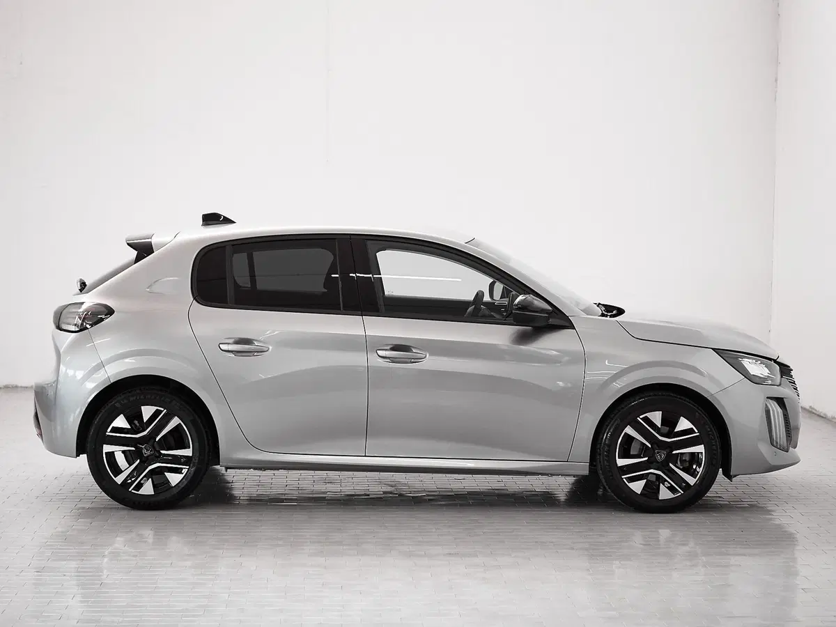 Peugeot 208 usata a Prato (6)