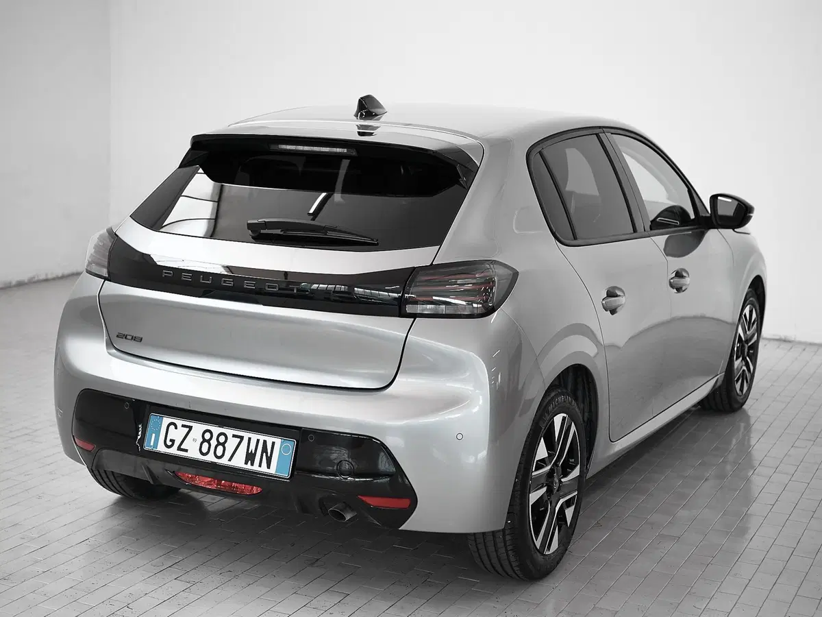 Peugeot 208 usata a Prato (7)