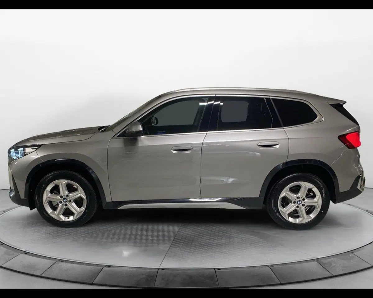 BMW X1 usata a Caserta (9)