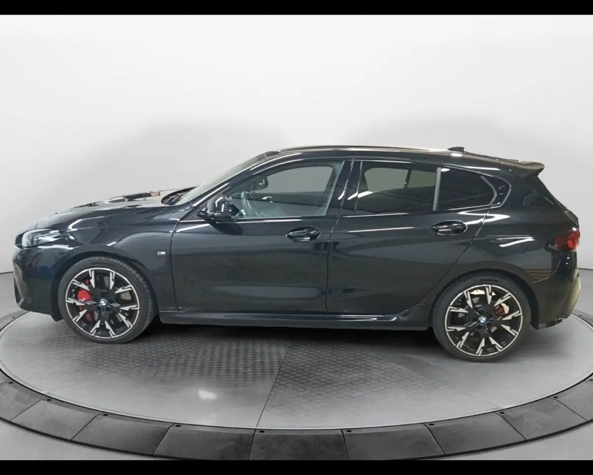 BMW Serie 1 usata a Caserta (9)