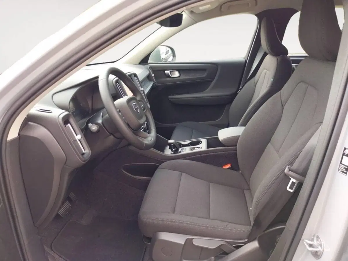 Volvo XC40 nuova a Bologna (13)