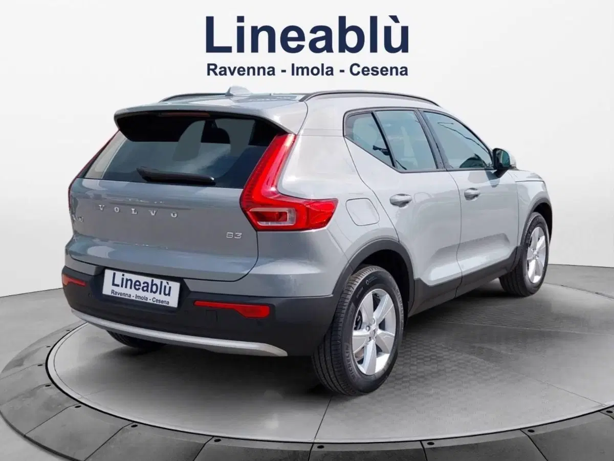Volvo XC40 nuova a Bologna (5)
