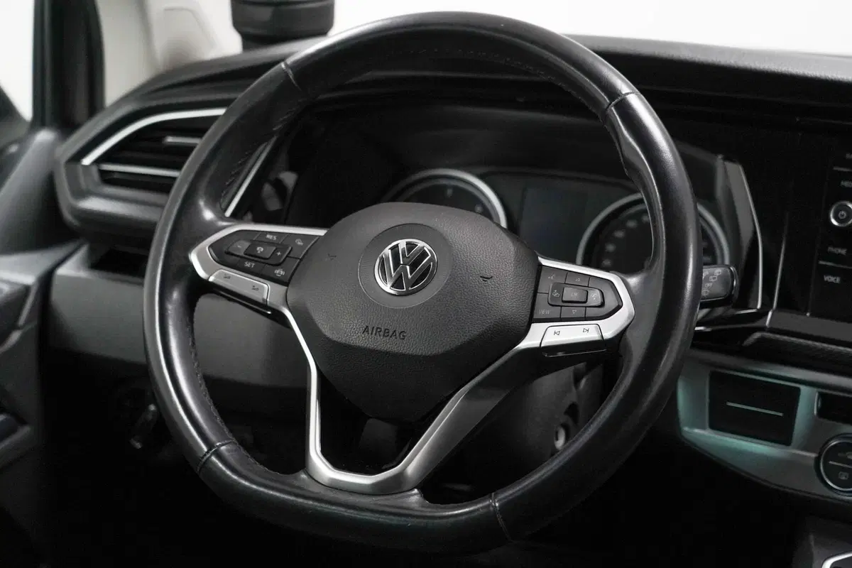 Volkswagen Multivan usata a Varese (11)