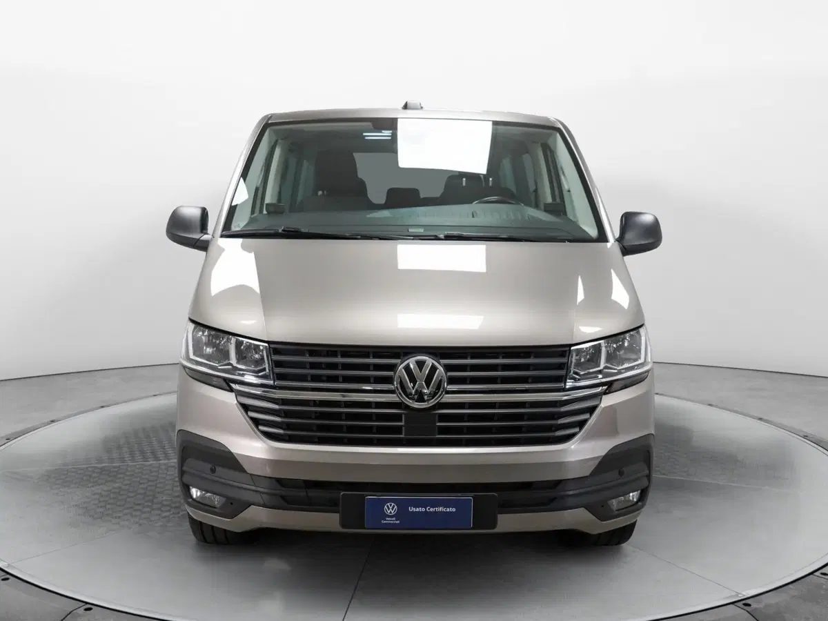 Volkswagen Multivan usata a Varese (2)