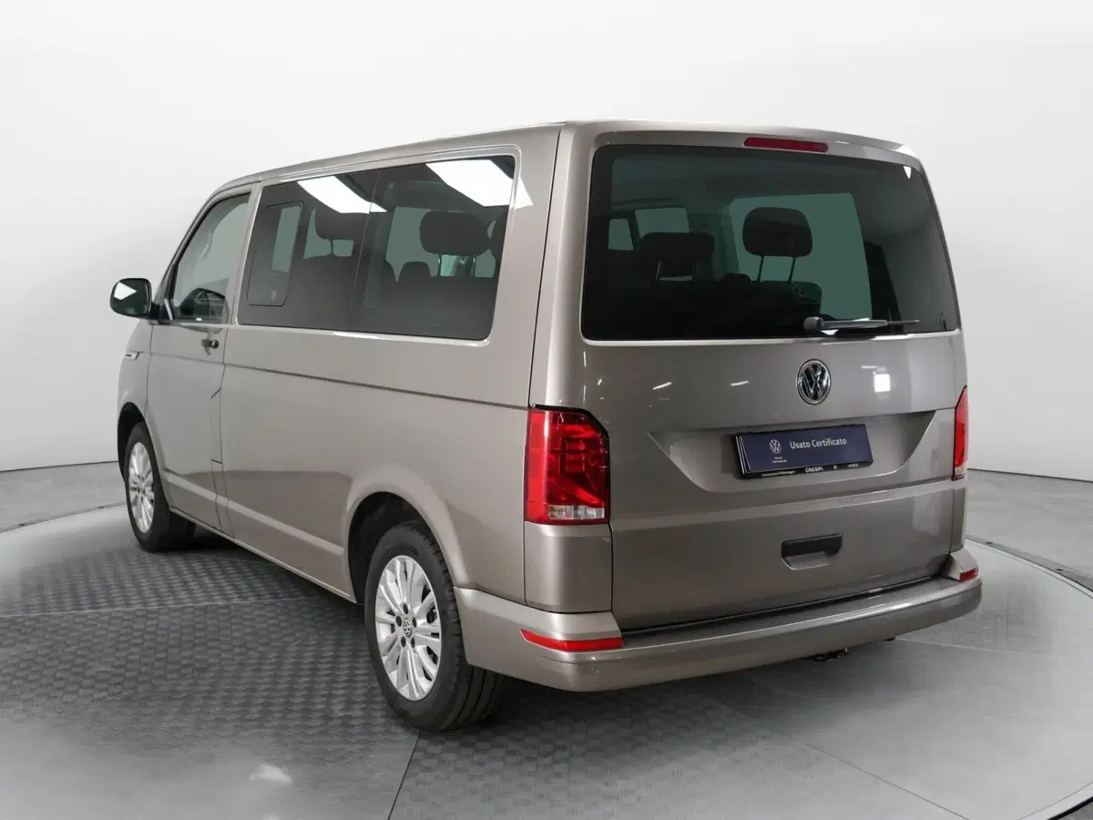 Volkswagen Multivan usata a Varese (4)