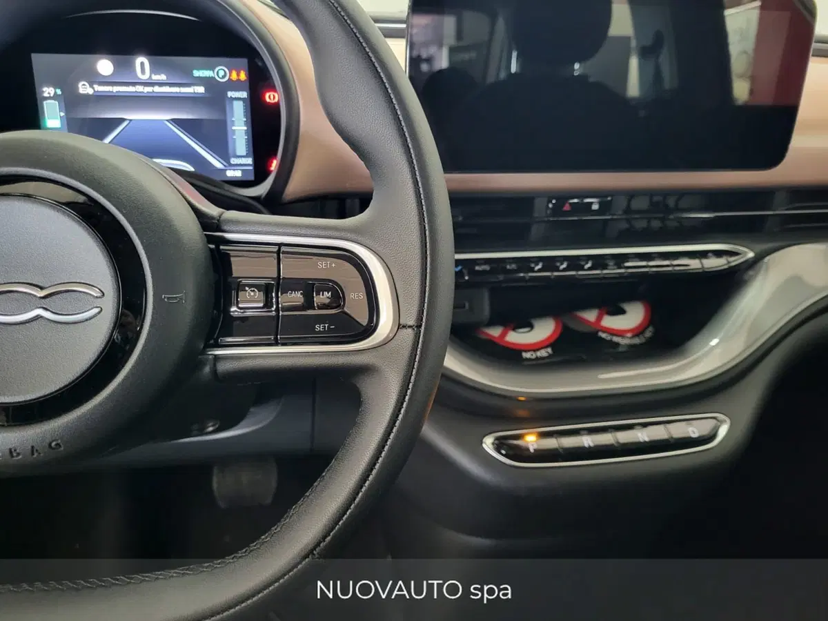 Fiat 500 Cabrio nuova a Arezzo (10)