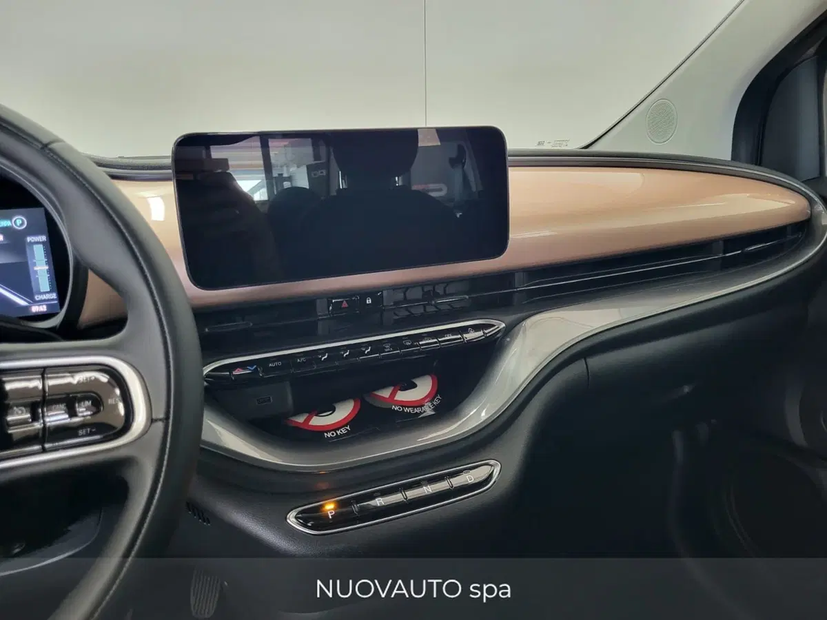 Fiat 500 Cabrio nuova a Arezzo (15)