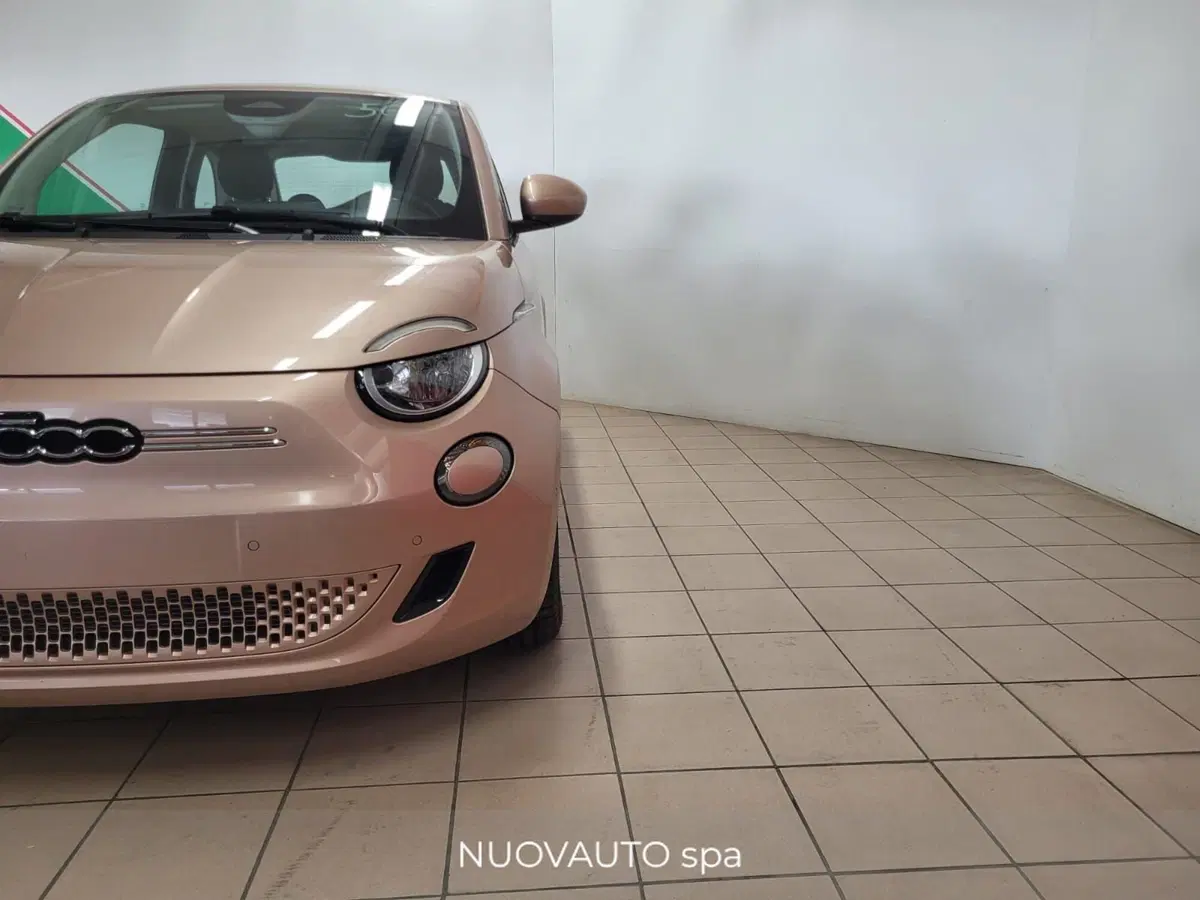 Fiat 500 Cabrio nuova a Arezzo (4)