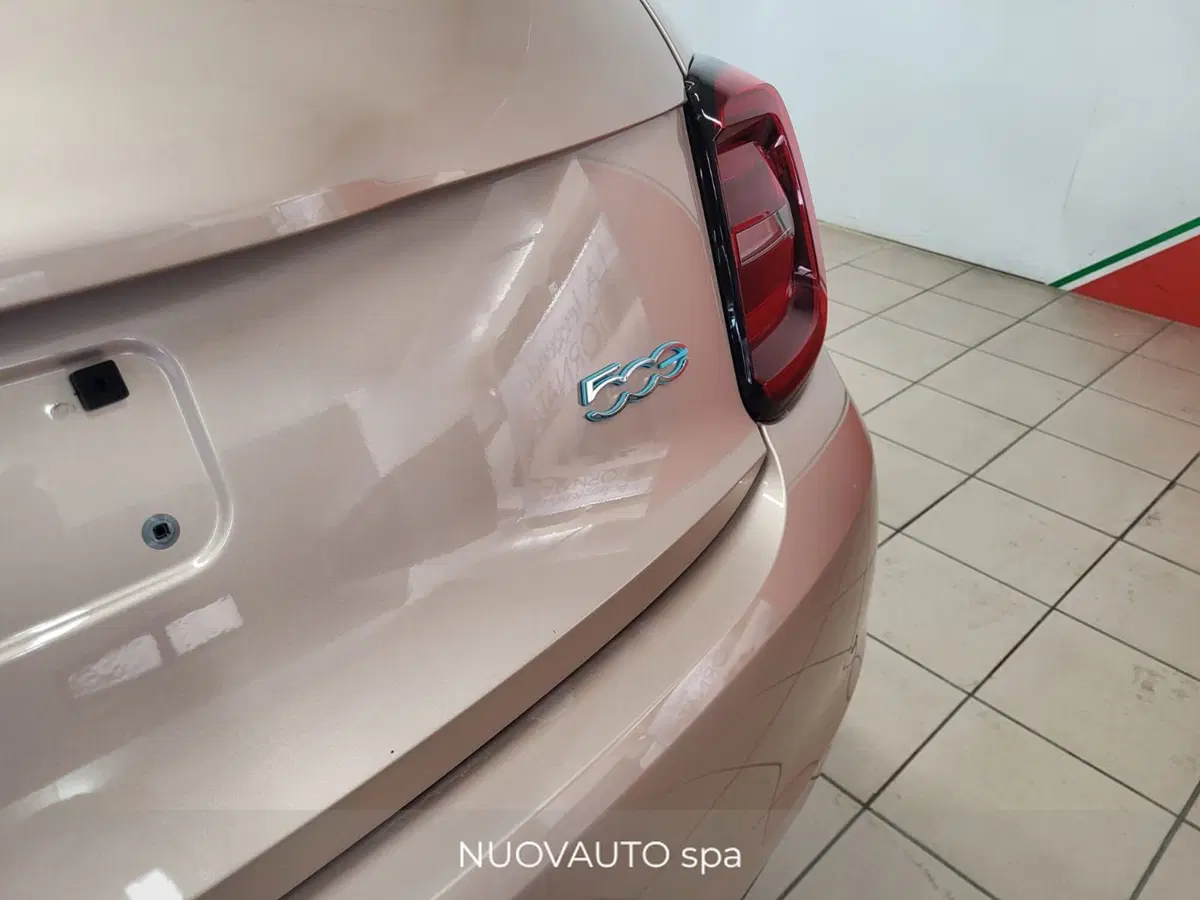 Fiat 500 Cabrio nuova a Arezzo (5)