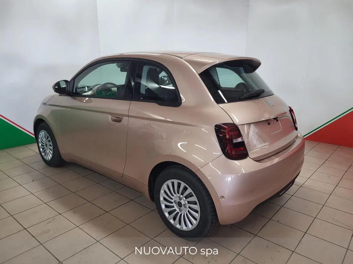 Fiat 500 Cabrio nuova a Arezzo (7)