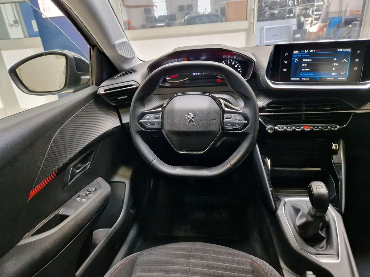 Peugeot 208 usata a Varese (17)