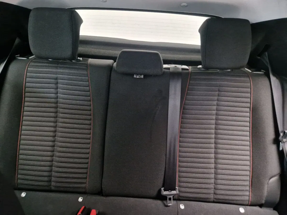 Peugeot 208 usata a Varese (8)