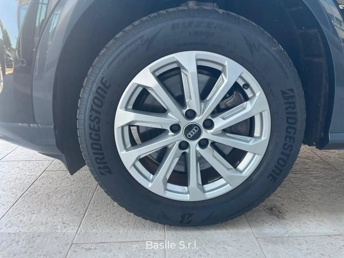 Audi Q5 Sportback usata a Taranto (10)