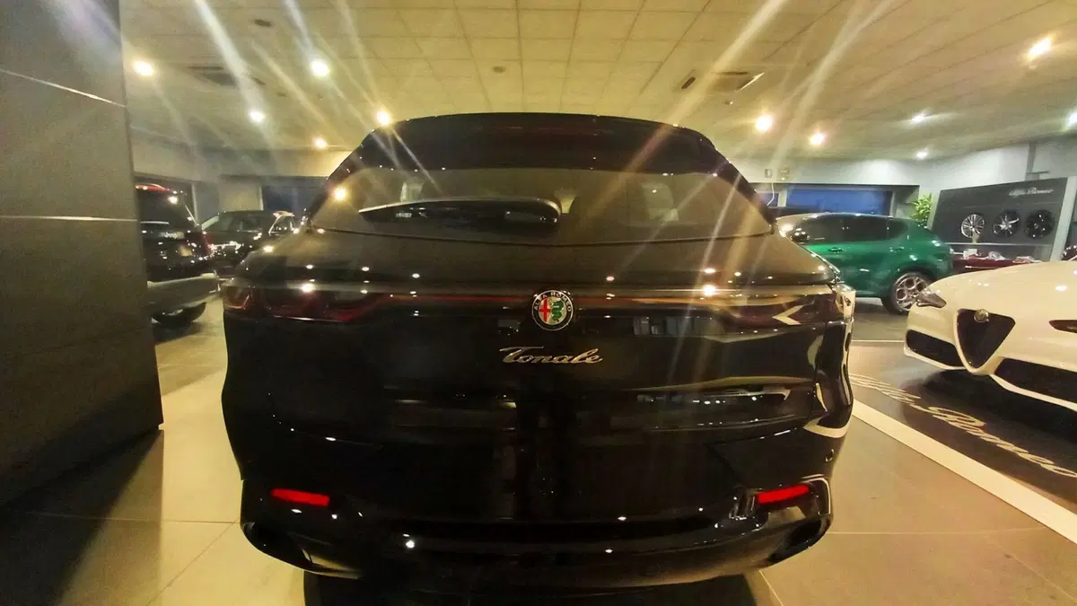 Alfa Romeo Tonale nuova a Benevento (5)