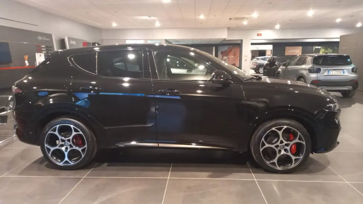 Alfa Romeo Tonale nuova a Benevento (11)