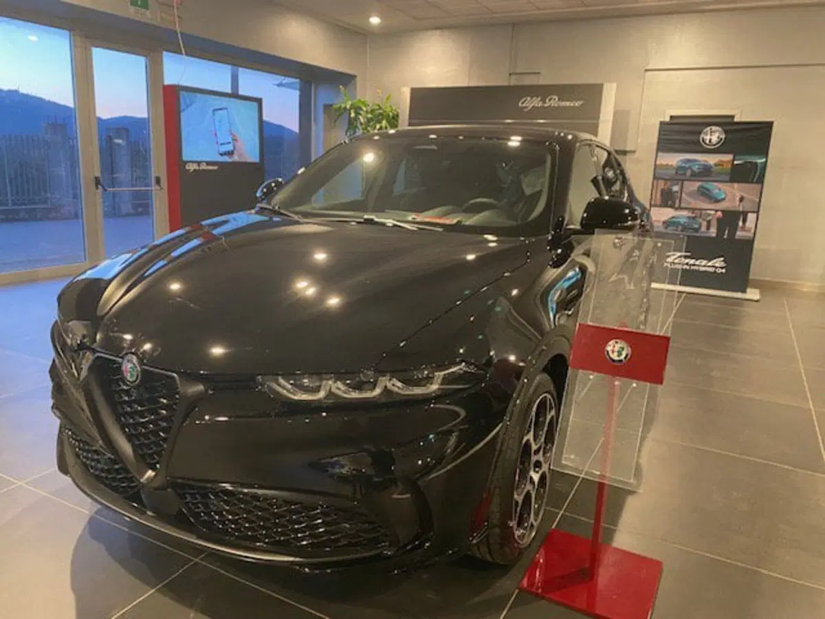 Alfa Romeo Tonale nuova a Benevento (3)
